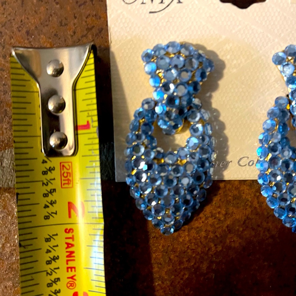Vintage Onyx Blue Crystal & Gold Ear Rings - Picture 2 of 4